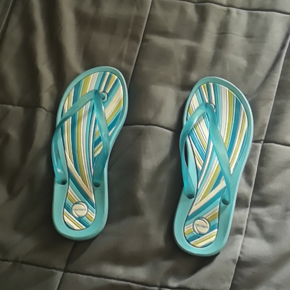 Rider flip flops
